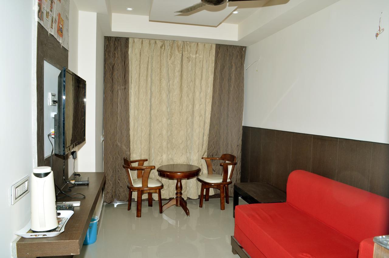 Hotel Surya Rajahmundry Exterior photo