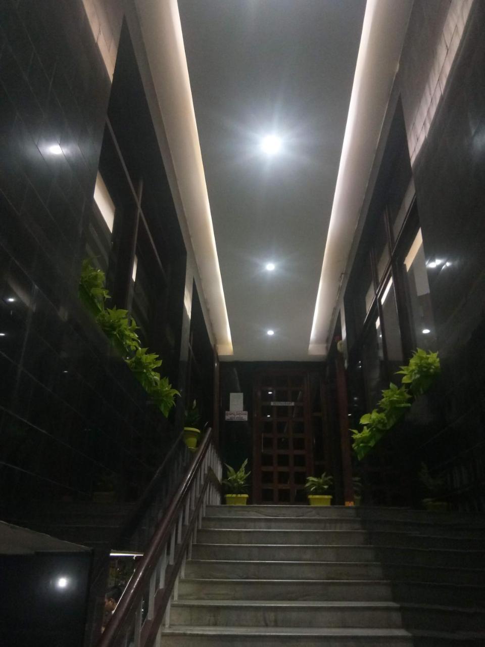 Hotel Surya Rajahmundry Exterior photo